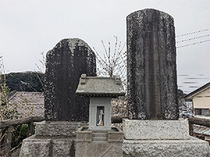平潟の八大龍王碑