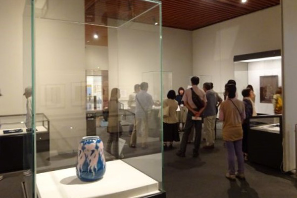 板谷波山展