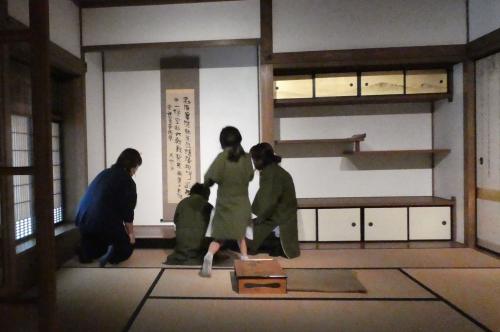 来て・見て・発見！アートツアー for kids
