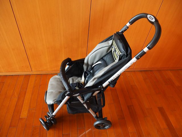 ベビーカー